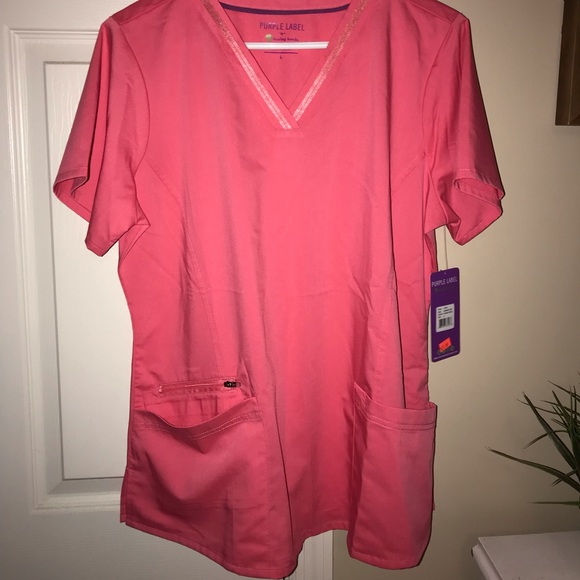 Scrub tops - Picture 2 of 8